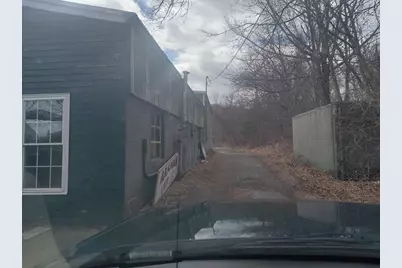 46 Gile St, Haverhill, MA 01830 - Photo 5