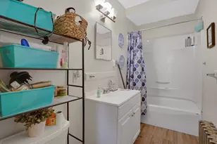 1584 Dwight St, Springfield, MA 01107 - Photo 23