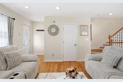 18 Winter St, Everett, MA 02149 - Photo 9