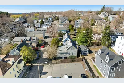 3 Cottage St, Marblehead, MA 01945 - Photo 3