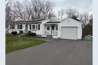 327 Brookside Cir, Northampton, MA 01062 - Photo 3