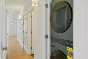 159 W 3rd St, Boston, MA 02127 - Photo 19