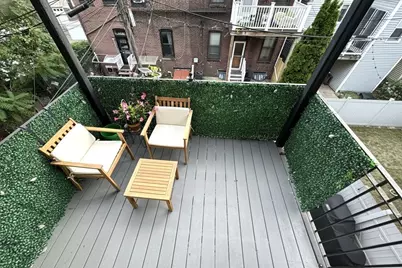 159 W 3rd St #2, Boston, MA 02127 - Photo 19