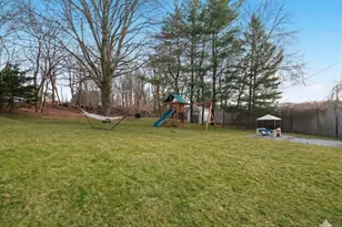 17 Preston St, Wakefield, MA 01880 - Photo 37