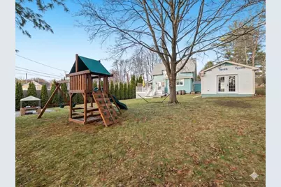 17 Preston St, Wakefield, MA 01880 - Photo 35