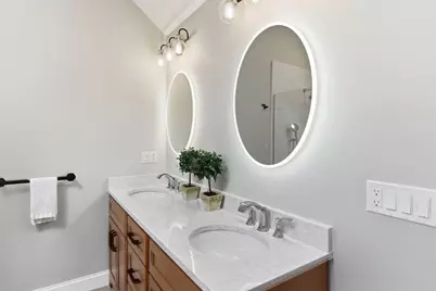 1 Selfridge Rd, Bedford, MA 01730 - Photo 23