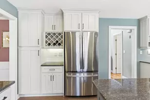 1 Selfridge Rd, Bedford, MA 01730 - Photo 5