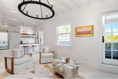 5 West Hill Place #D, Boston, MA 02114 - Photo 3