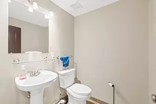 774 E 3rd St, Boston, MA 02127 - Photo 13