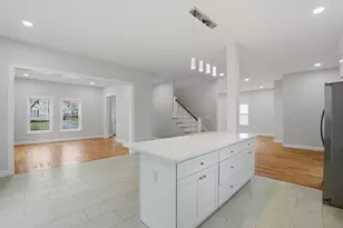 54 Wentworth Ave, Lowell, MA 01852 - Photo 11