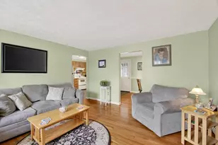 24 Oak Ridge Cir, Lynn, MA 01904 - Photo 11