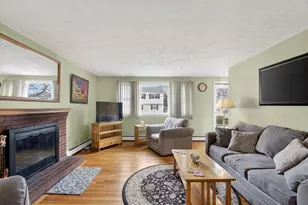 24 Oak Ridge Cir, Lynn, MA 01904 - Photo 9