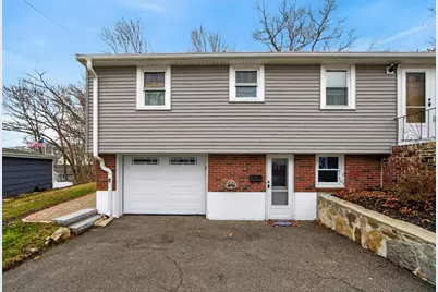 24 Oak Ridge Circle, Lynn, MA 01904 - Photo 3