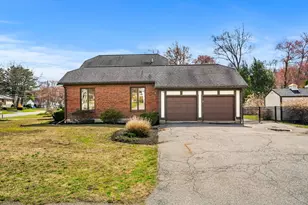 55 Azalea Rd, Waltham, MA 02452 - Photo 31