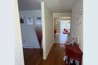 21 Howard Street, Milford, MA 01757 - Photo 5