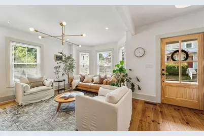 31 Collins St, Newburyport, MA 01950 - Photo 7