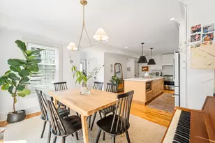 31 Collins St, Newburyport, MA 01950 - Photo 3