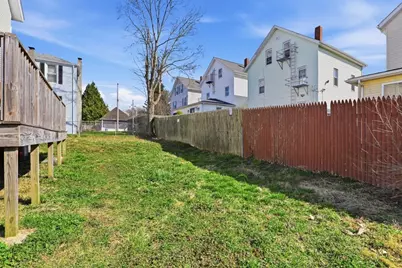 477 Palmer St, Fall River, MA 02721 - Photo 23