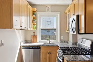 477 Palmer St, Fall River, MA 02721 - Photo 7