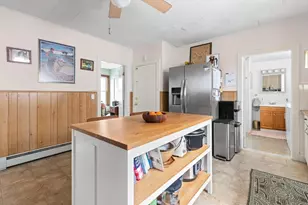 37 Chase St, Beverly, MA 01915 - Photo 5