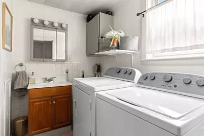 37 Chase Street, Beverly, MA 01915 - Photo 9