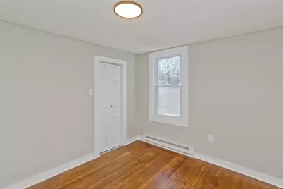 6 Bremen St, Springfield, MA 01108 - Photo 17