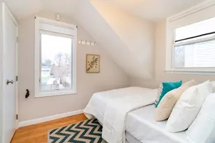 44 Paris St, Medford, MA 02155 - Photo 21