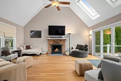 14 Goddard Dr, Auburn, MA 01501 - Photo 11