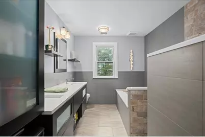 14 Goddard Dr, Auburn, MA 01501 - Photo 17