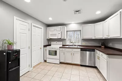 37 Highland St, Spencer, MA 01562 - Photo 9