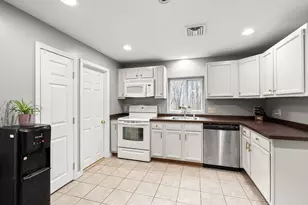 37 Highland St, Spencer, MA 01562 - Photo 9