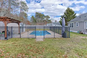 176 Beacon St, Yarmouth, MA 02664 - Photo 37