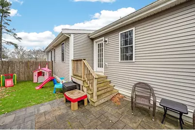 7 Spring Ave #7, Wareham, MA 02571 - Photo 15