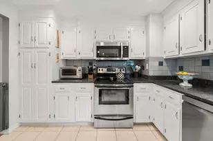 32 Trout Farm Ln, Duxbury, MA 02332 - Photo 3