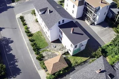 37 Benefit St, Worcester, MA 01610 - Photo 5