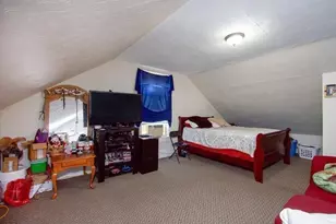 37 Benefit St, Worcester, MA 01610 - Photo 11