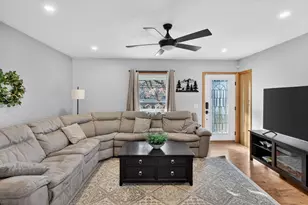 35 Dudley Rd, Oxford, MA 01540 - Photo 9