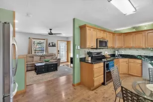 35 Dudley Rd, Oxford, MA 01540 - Photo 15