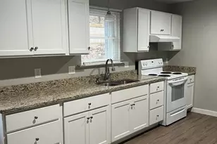 2 Chesterfield Rd, Williamsburg, MA 01096 - Photo 1