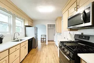 31 Grassmere Rd, Brookline, MA 02467 - Photo 3