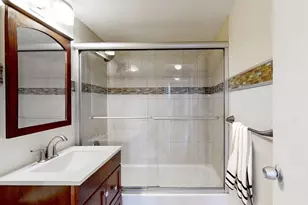 1105 Lexington St, Waltham, MA 02452 - Photo 11