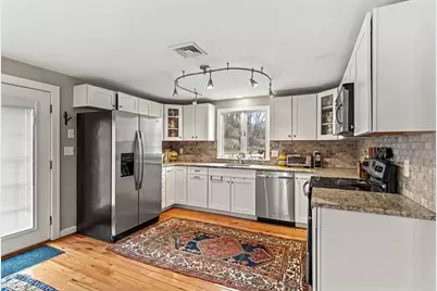 198 Low St #2, Newburyport, MA 01950 - Photo 11