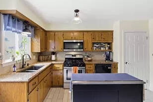 133 Friendship St, Fall River, MA 02723 - Photo 13