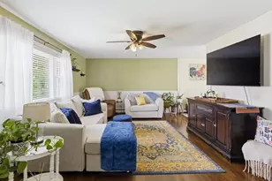 133 Friendship St, Fall River, MA 02723 - Photo 9