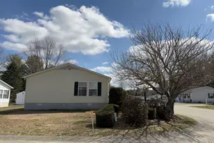 31 Trailwood Dr, Bridgewater, MA 02324 - Photo 21