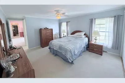 31 Trailwood Dr, Bridgewater, MA 02324 - Photo 15