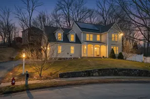 8 Jacqueline Dr, Amesbury, MA 01913 - Photo 1