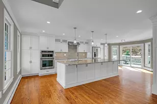 8 Jacqueline Dr, Amesbury, MA 01913 - Photo 3