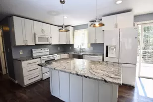 21 Myles Standish Dr, Carver, MA 02330 - Photo 7