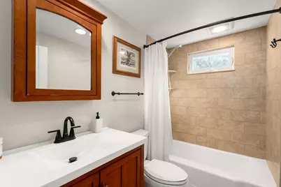 438 Mount Vernon St, Dedham, MA 02026 - Photo 15